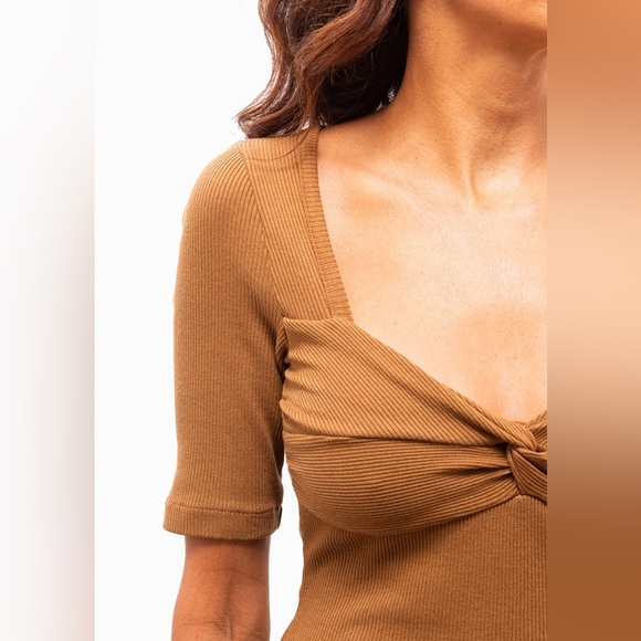 Citizens of Humanity Top Brown Parie Twist Top Size Medium Short Sleeve - Picture 14 of 15